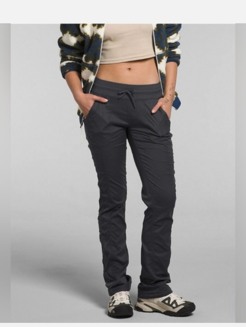 NEW! The North Face Women's Black Straight Leg Pants NWT
